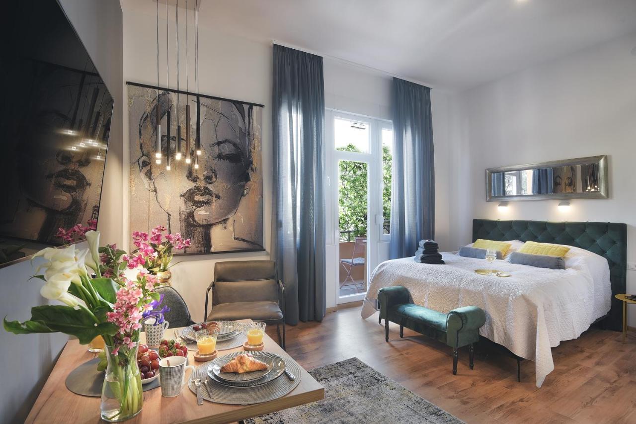 E&f Luxury Apartment *