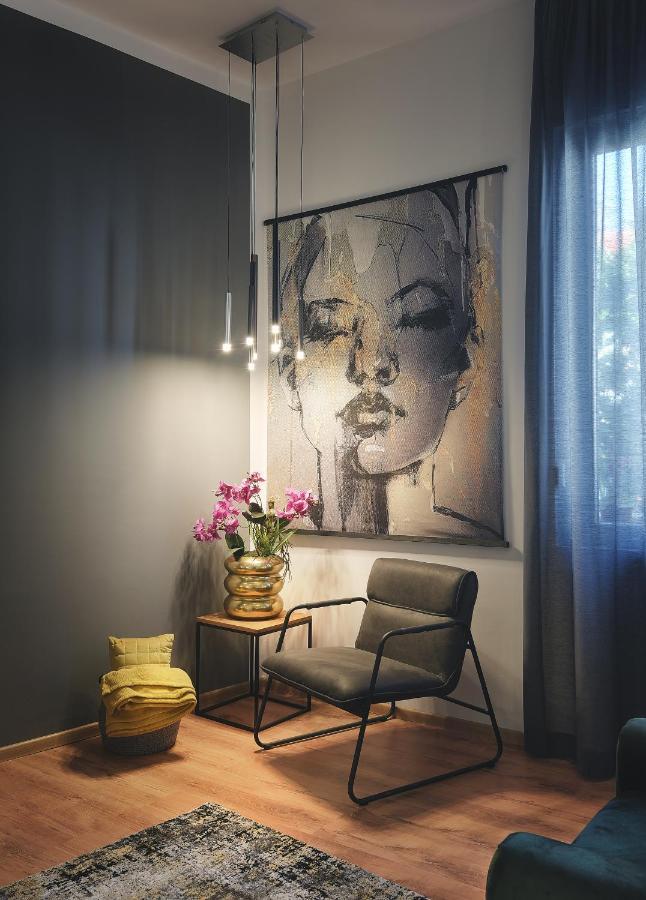 E&f Luxury Apartment Pula